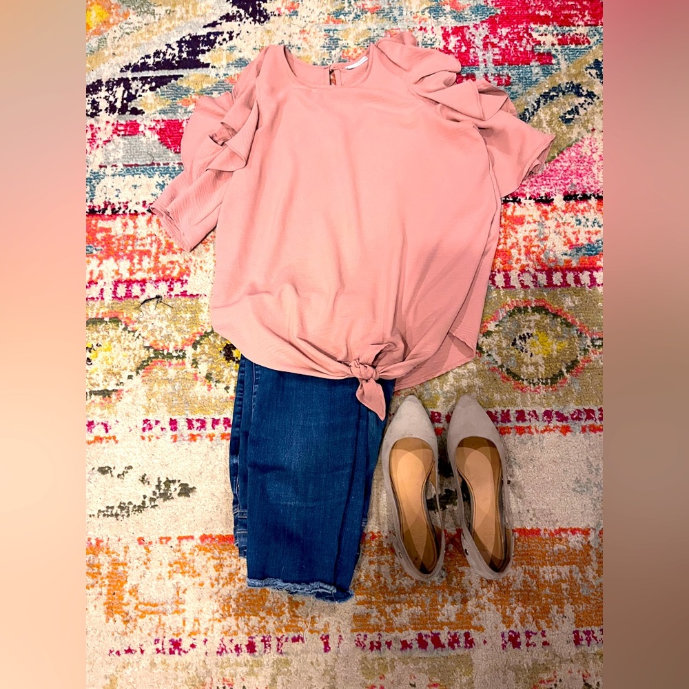 Self Crush size L blush color blouse from boutique